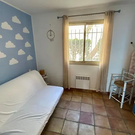 Spacious & Unique Sea View Terrace Pool & Charm 아파트 르 라방두